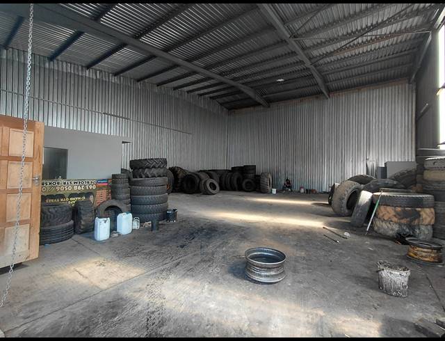 270M² WORKSHOP TO LET IN POMONA
